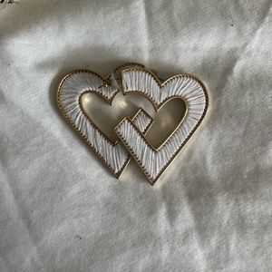 mignonne gavigan heart earrings